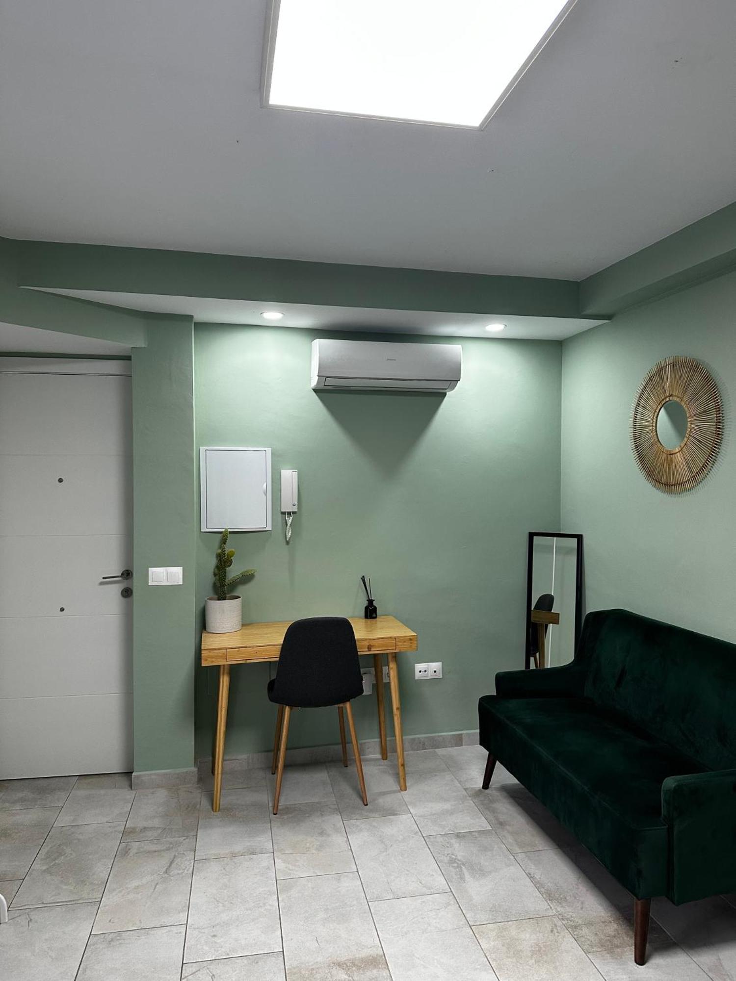 Lovely Studio Apartment Malaga Center Exteriör bild
